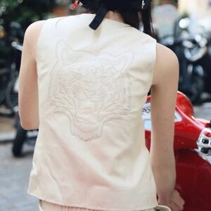 New with tag Las Surenas 100% Leather Tiger Embroidered Vest In Ivory Sz. XSmall